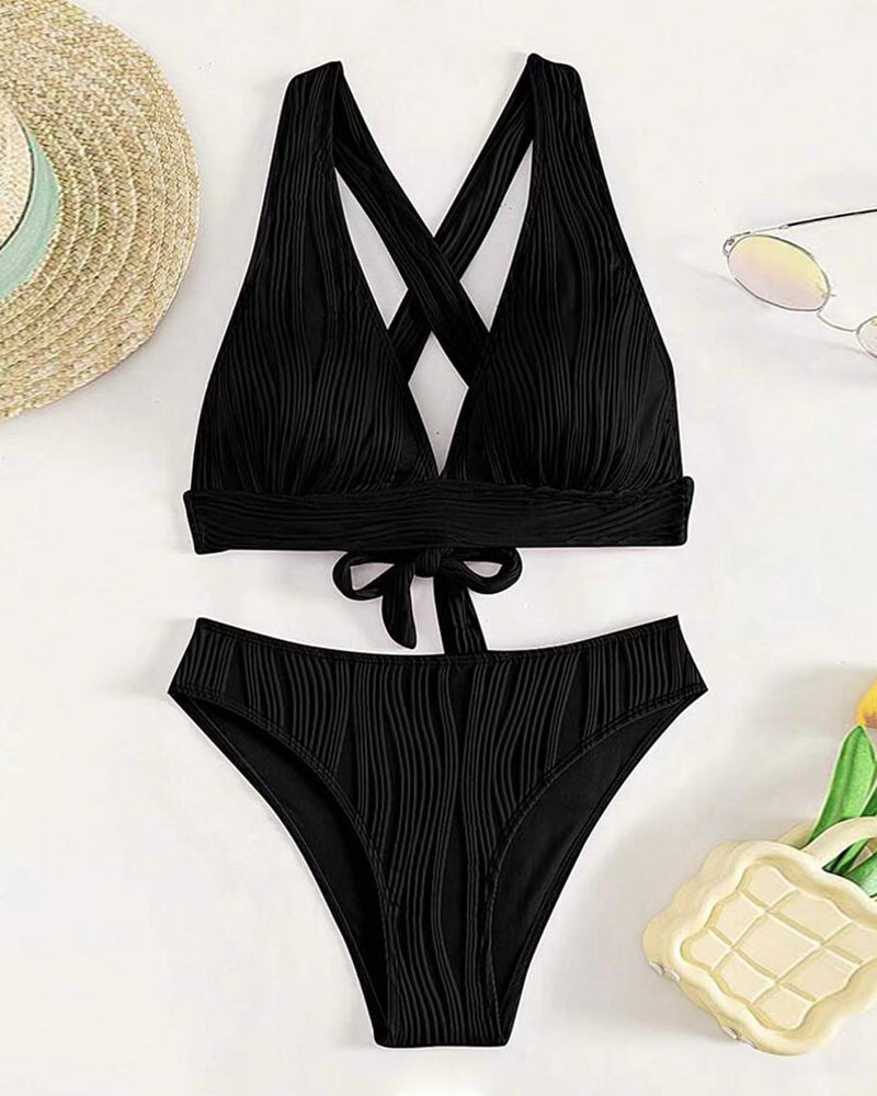 MW | Einfarbiger, sexy Bikini mit tiefem V-Ausschnitt