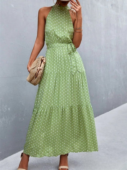 MW | Meistverkauftes Jumpsuit-Kleid mit Trägern und Neckholder mit gewelltem Punktedruck