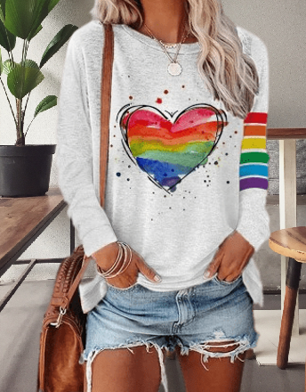 MW | Langärmeliges Shirt mit Regenbogenherz-Print