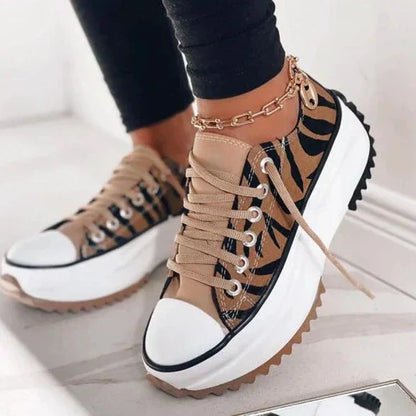 MW | Modische Turnschuhe mit Plateau