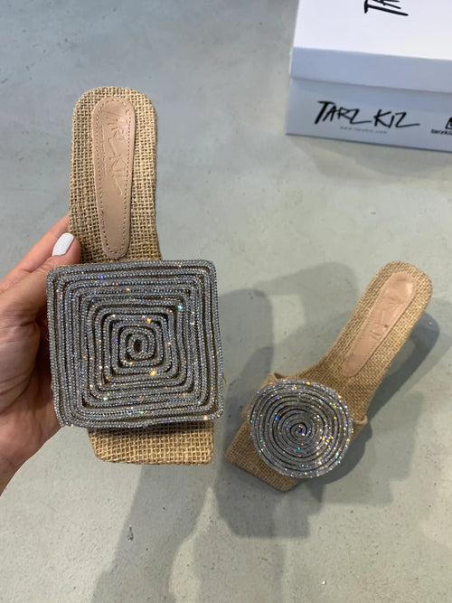 MW | Quadratische runde Sandalen mit Absätzen